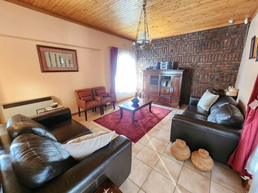 4 Bedroom Property for Sale in Hillcrest Northern Cape
